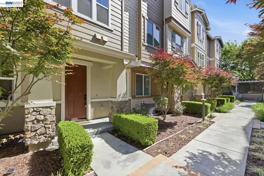 6677 S Mariposa Ln, Dublin, CA 94568 - #2