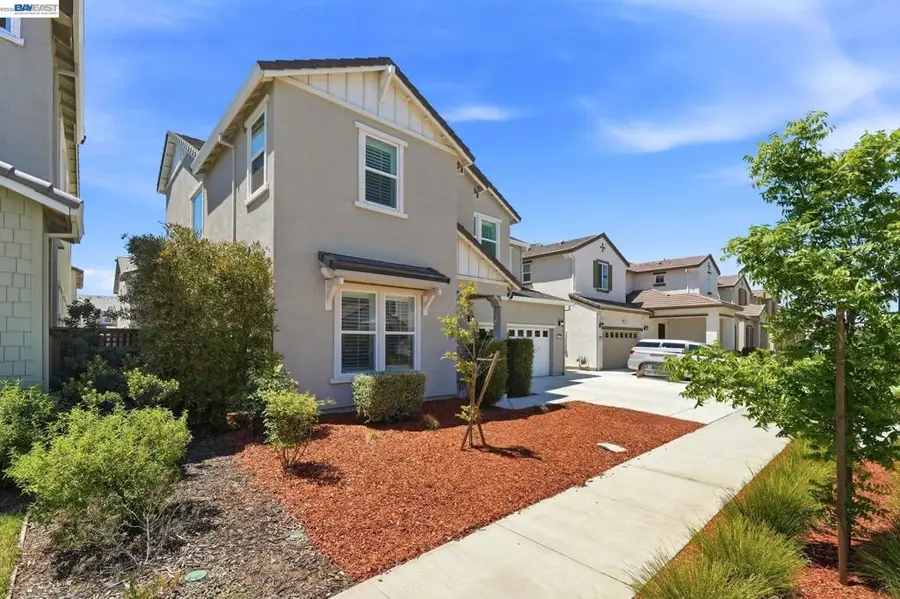 1550 Plumas Dr, Lathrop, CA 95330 - #2