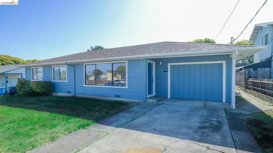 914 Pine St, Vallejo, CA 94590 - #2