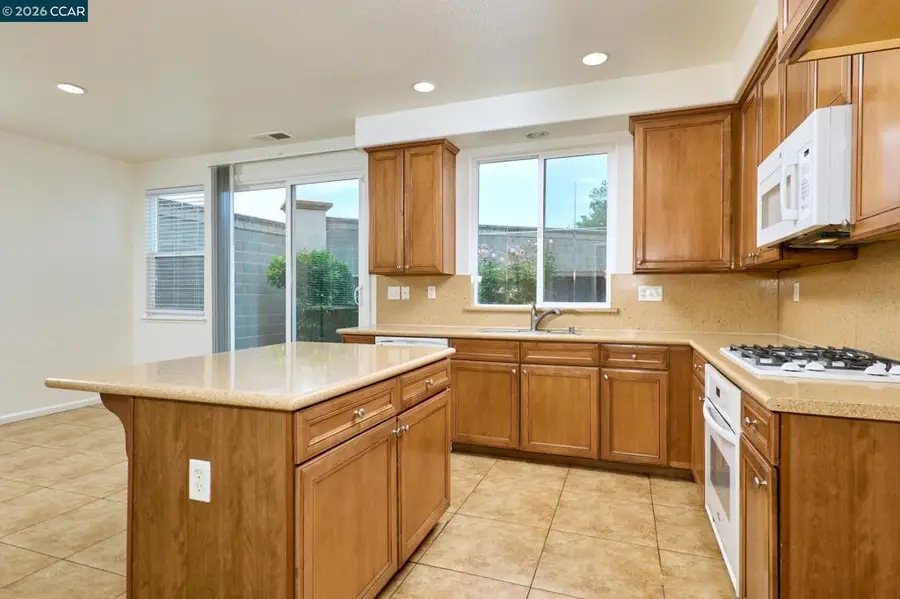 18 Outer Banks Pl, Sacramento, CA 95835 - #2