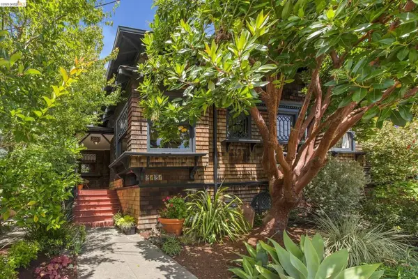 2121 Carleton St, Berkeley, CA 94704