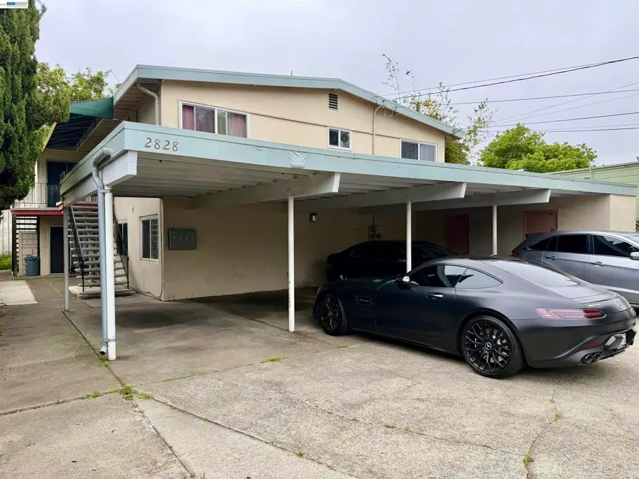 2828 Viola St, Oakland, CA 94619 - #2