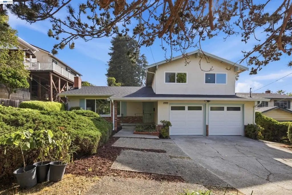 19304 Barclay Rd, Castro Valley, CA 94546 - #1