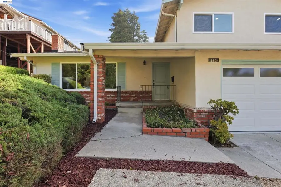 19304 Barclay Rd, Castro Valley, CA 94546 - #3