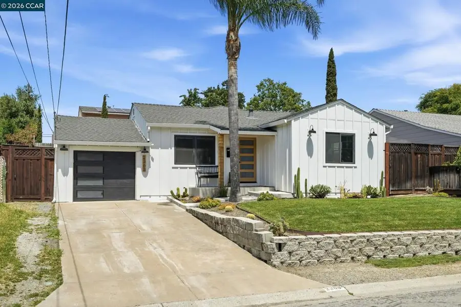 2363 Hemlock Ave, Concord, CA 94520 - #2