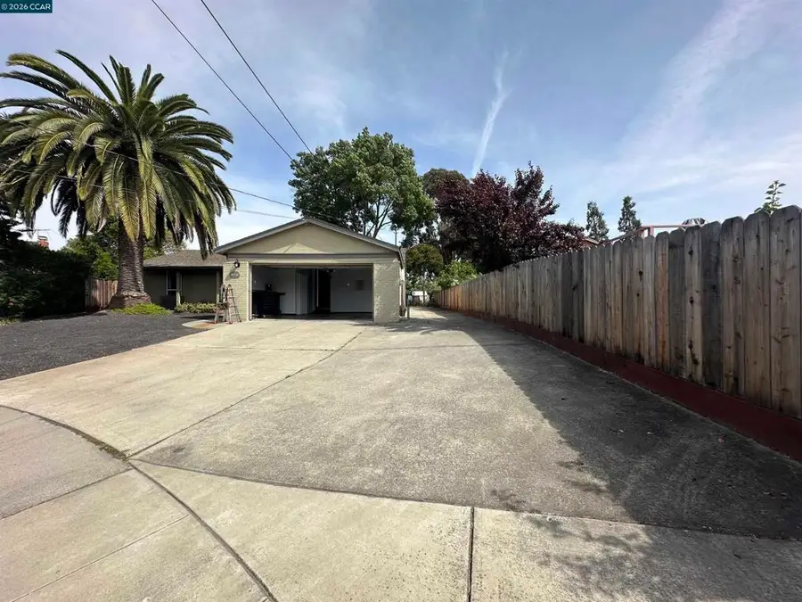 1941 Rainier Ct, Martinez, CA 94553 - #2