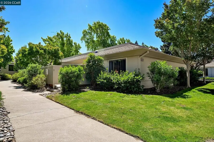 2233 Pine Knoll Dr #4, Walnut Creek, CA 94595 - #2