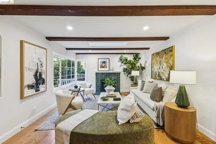 6465 Pinehaven Rd, Oakland, CA 94611 - #3