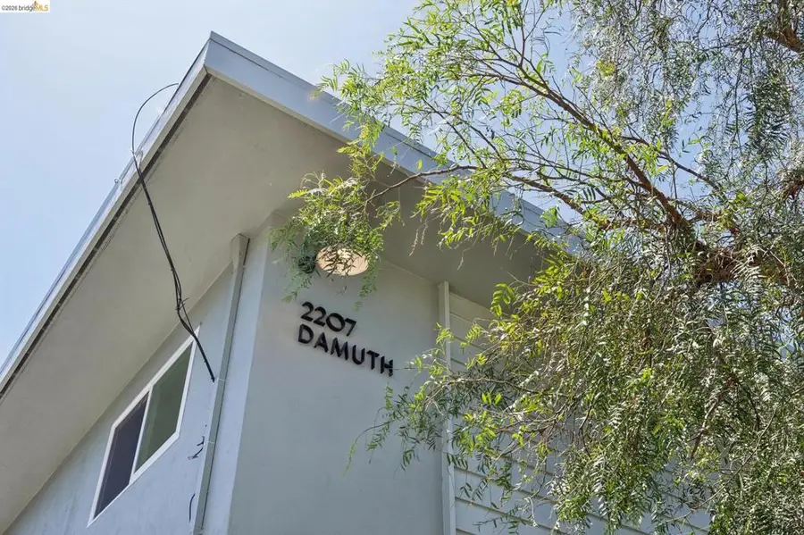 2207 Damuth St #2, Oakland, CA 94602 - #3