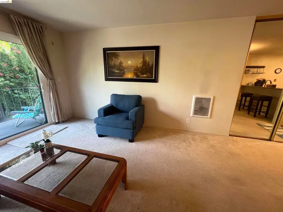 625 El Dorado Ave #204, Oakland, CA 94611 - #2