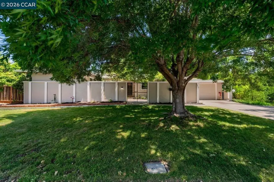 1642 Carriage Dr, Walnut Creek, CA 94598 - #2