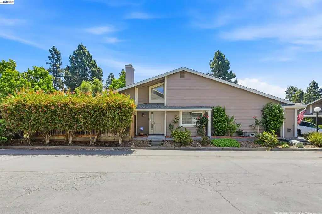 2402 Heathrow Ln, San Leandro, CA 94577 - #1