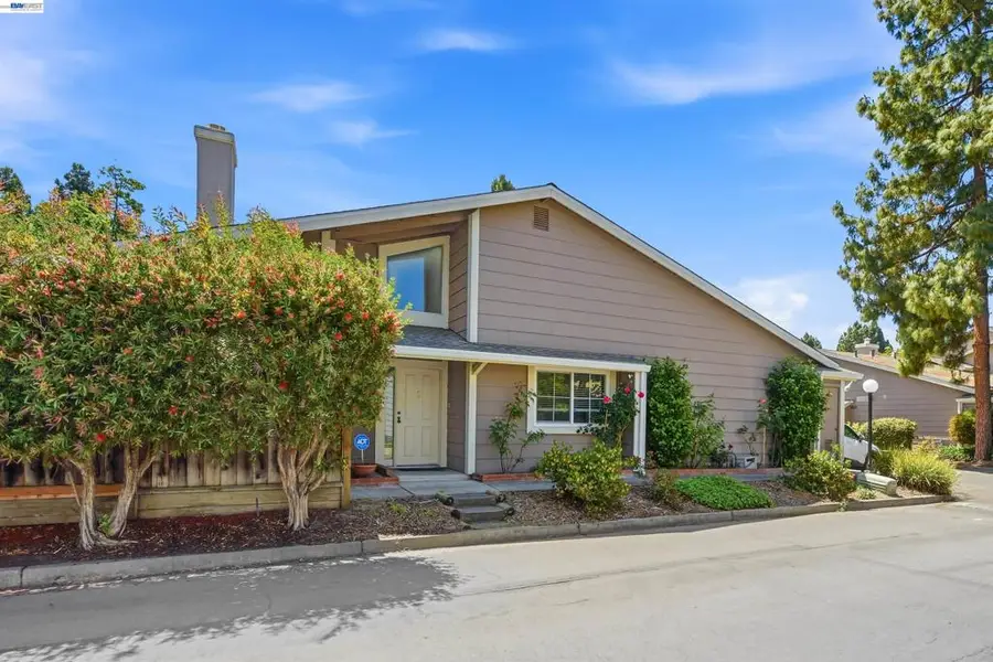 2402 Heathrow Ln, San Leandro, CA 94577 - #3