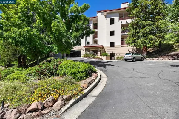 5913 Horsemans Canyon Dr #5A, Walnut Creek, CA 94595