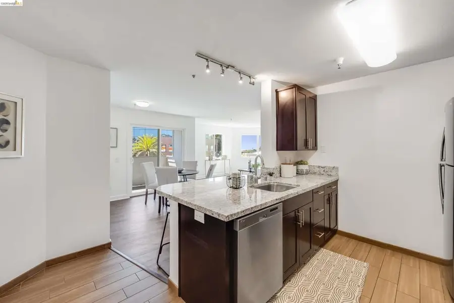 6400 Christie Ave #3212, Emeryville, CA 94608 - #2