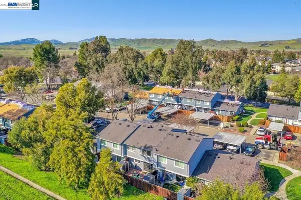 1391 Spring Valley Cmn, Livermore, CA 94551