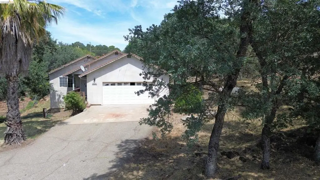 3885 Bartelink Dr, Valley Springs, CA 95252 - #1