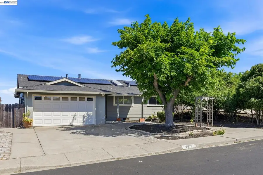 2071 Cypress Ave, San Pablo, CA 94806 - #2