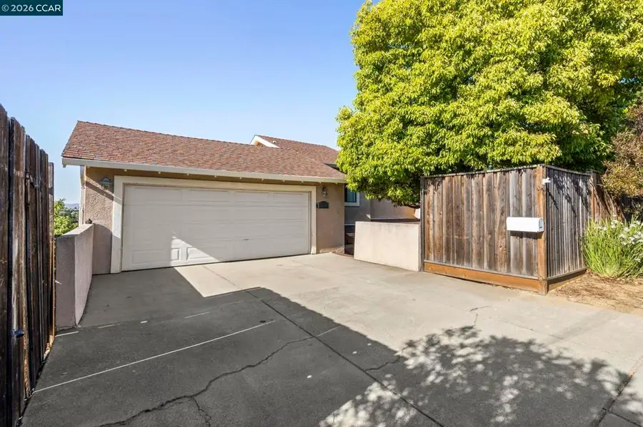 27468 Hayward Blvd, Hayward, CA 94542 - #2