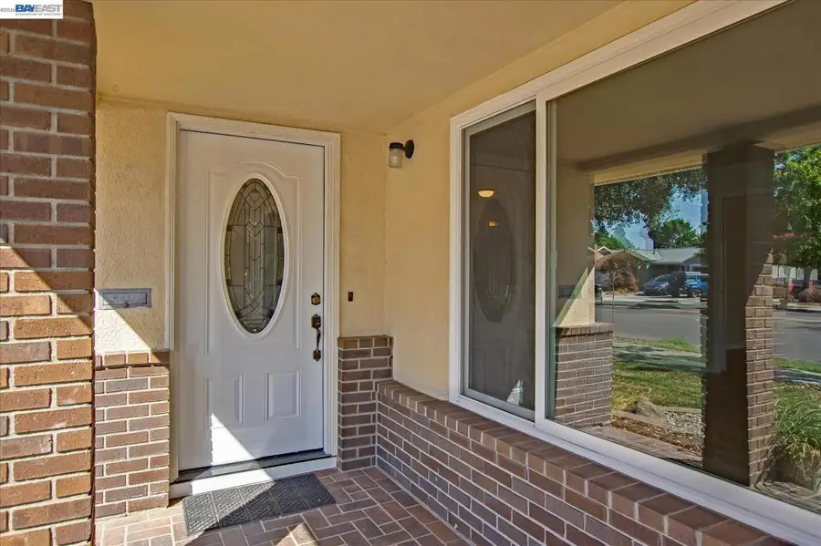 1576 4th St, Livermore, CA 94550 - #2