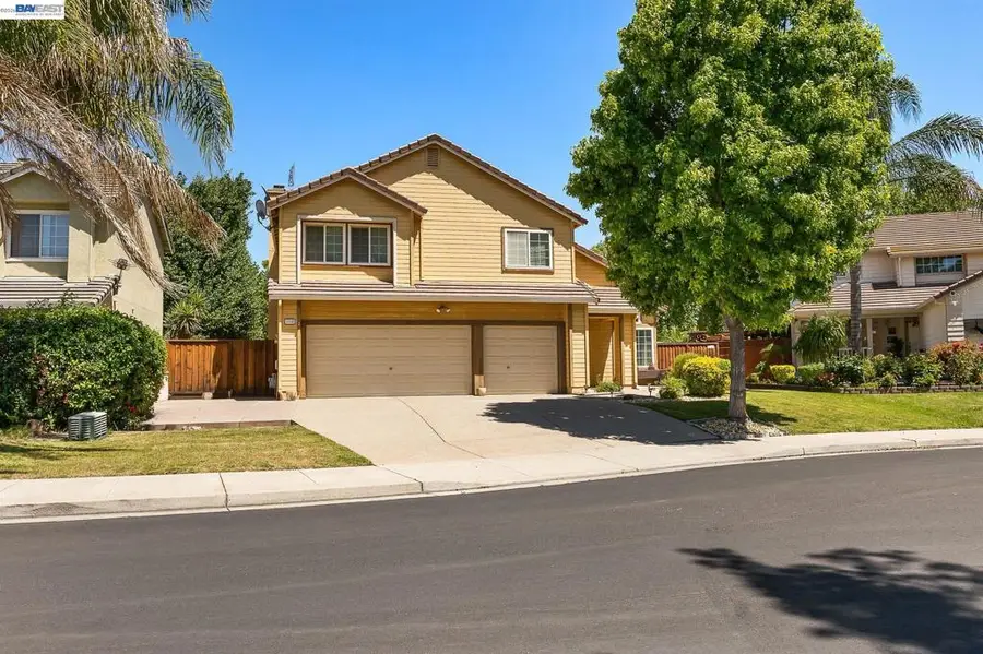 1110 Plymouth Dr, Tracy, CA 95376 - #2