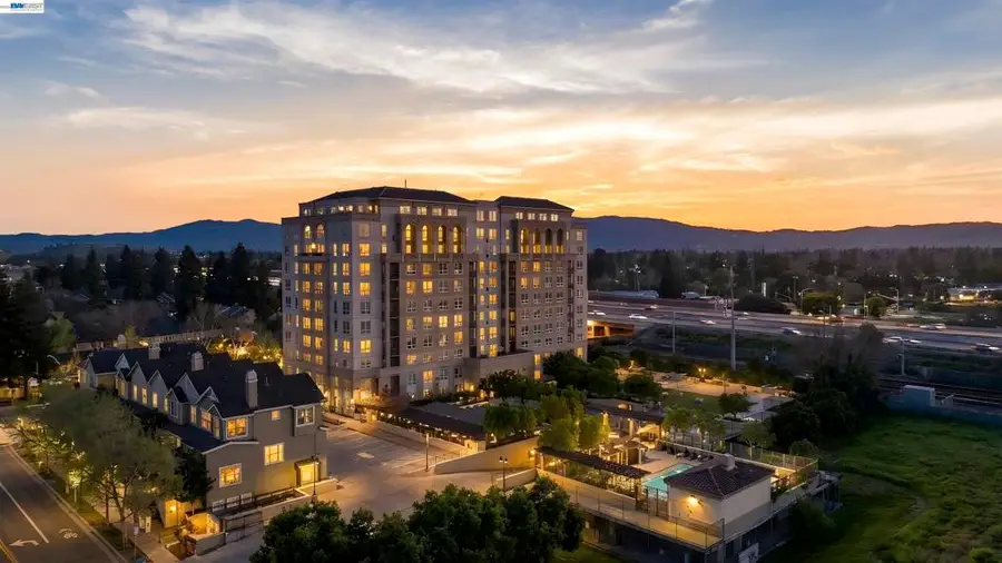 1375 Lick Ave #522, San Jose, CA 95110 - #2
