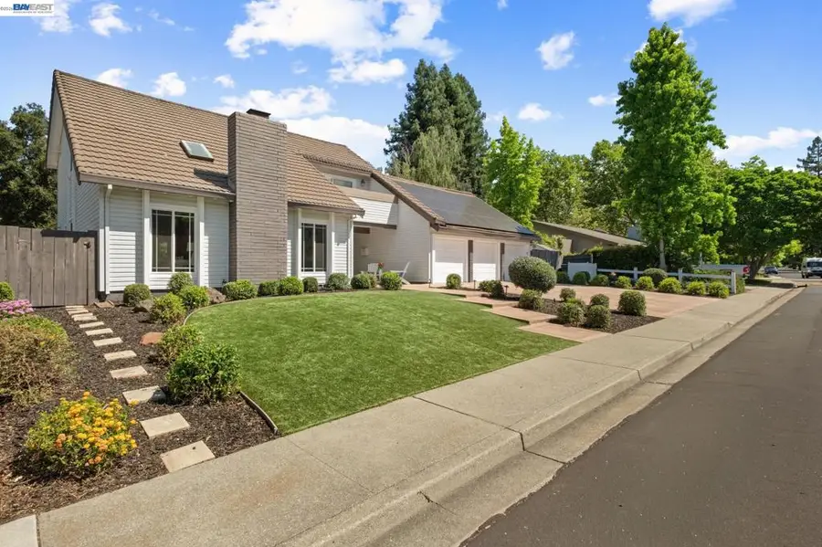 16 Leeds Ct, Danville, CA 94526 - #2
