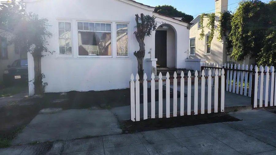 Address Withheld By Seller, Oakland, CA 94609 - #3