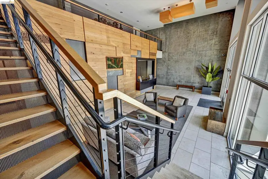 311 Oak St #Pent 9, Oakland, CA 94607 - #3