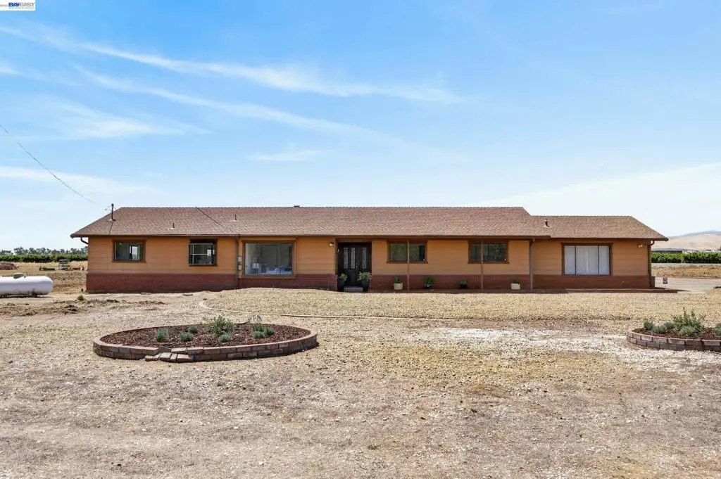4260 W Kenner Rd, Tracy, CA 95304 - #1