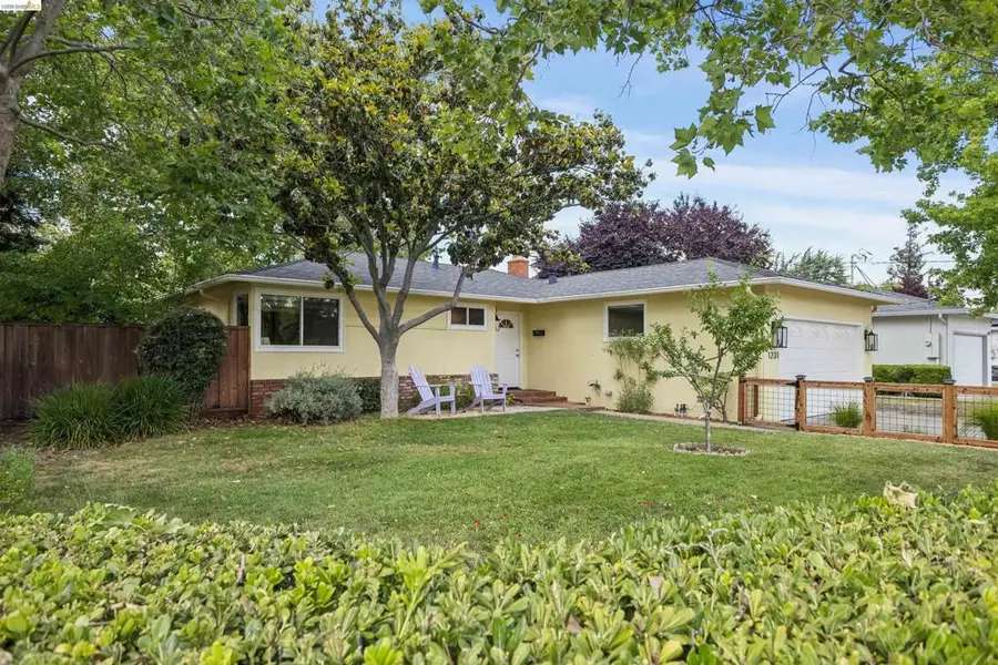 1231 Coventry Rd, Concord, CA 94518 - #2