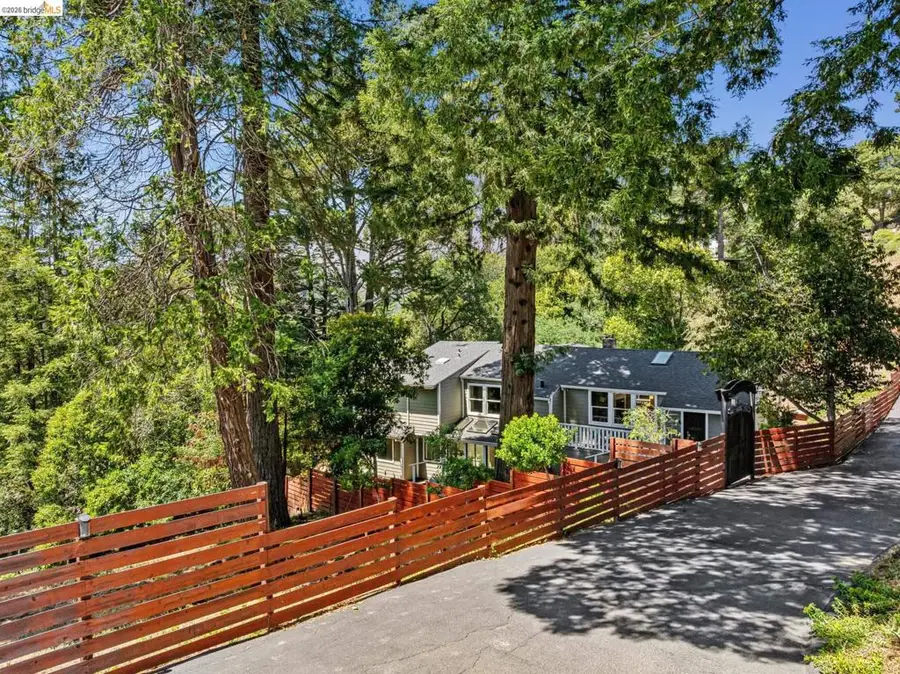 6281 Aspinwall Rd, Oakland, CA 94611 - #2