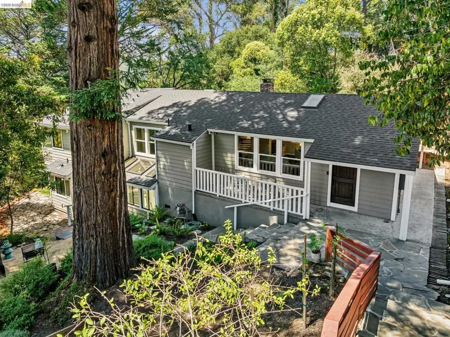 6281 Aspinwall Rd, Oakland, CA 94611 - #3