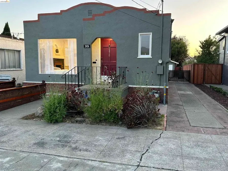 2426 West Street, Berkeley, CA 94702 - #2