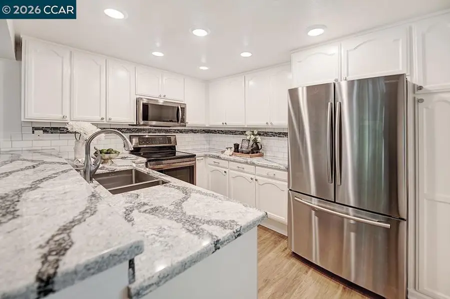 1417 Oakmont Dr #2, Walnut Creek, CA 94595 - #3