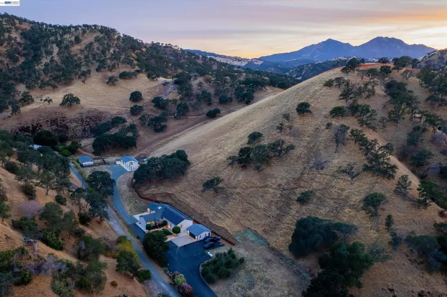 16800 Marsh Creek Rd, Clayton, CA 94517 - #3