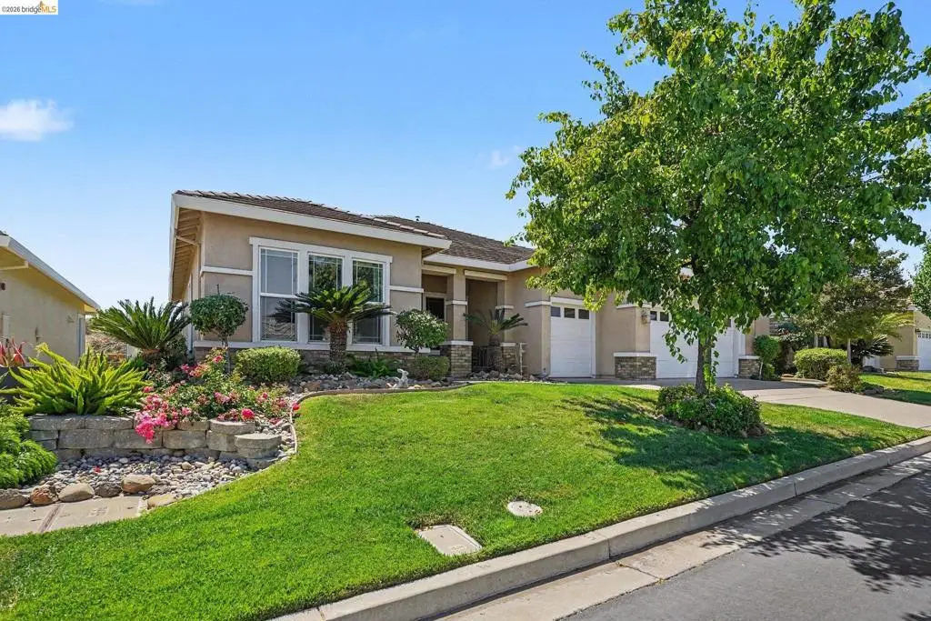 979 Centennial Dr, Brentwood, CA 94513 - #1