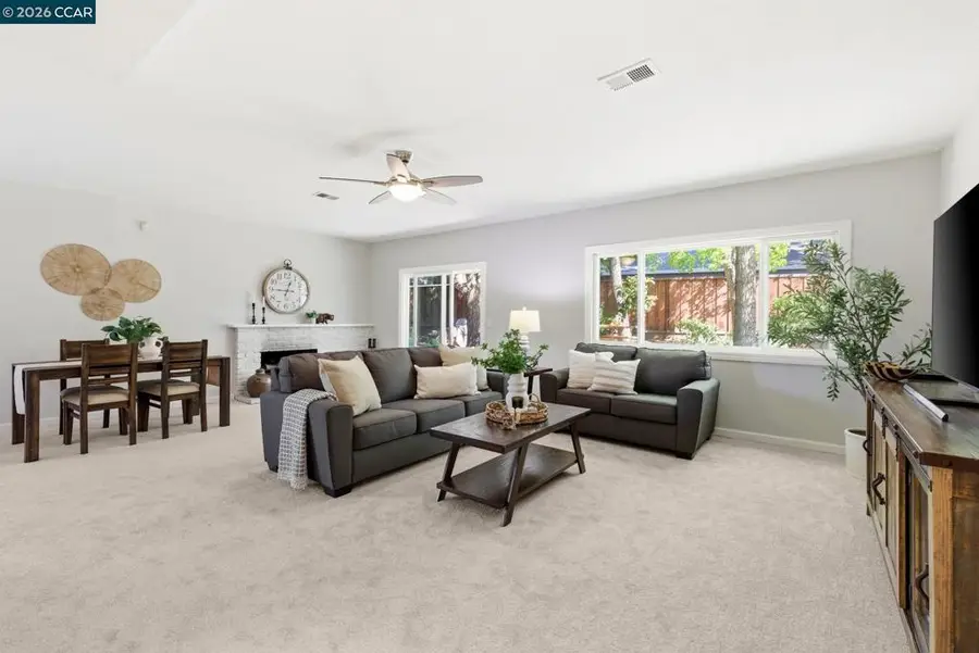 1924 Woodmoor Ct, Concord, CA 94518 - #2