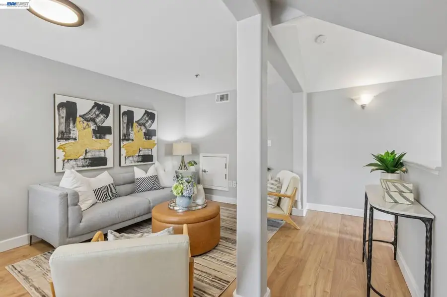 2330 University Ave #330, East Palo Alto, CA 94303 - #3