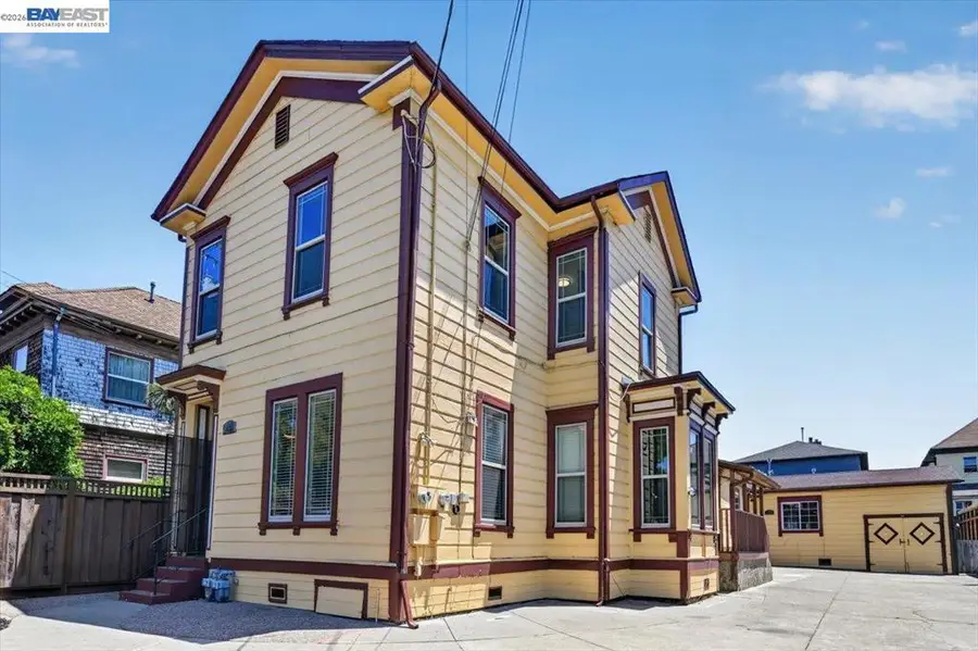 2836 Myrtle St, Oakland, CA 94608 - #3
