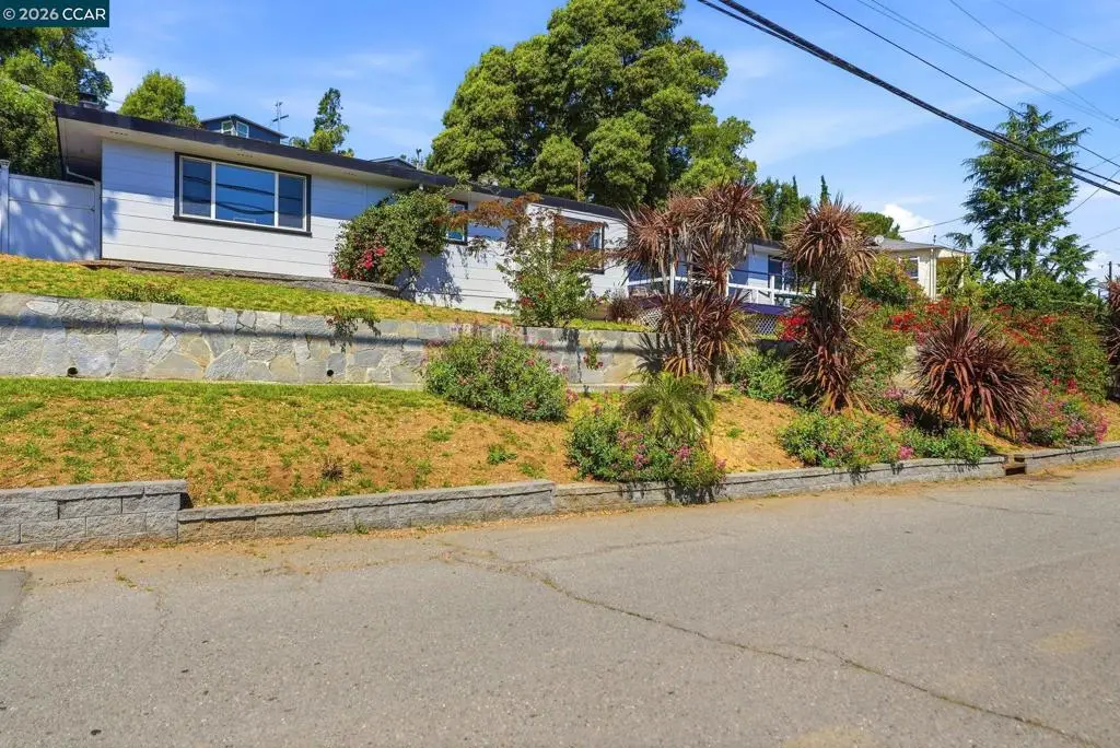 8019 Sterling Dr, Oakland, CA 94605 - #1