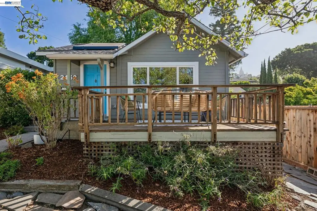 2452 Potomac St, Oakland, CA 94602 - #1