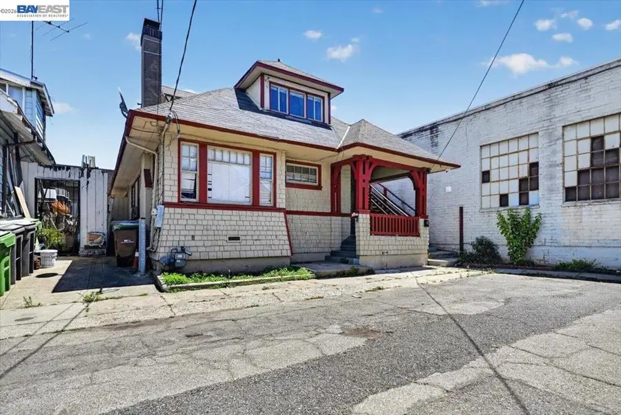 950 Loomis Ct, Oakland, CA 94606 - #2