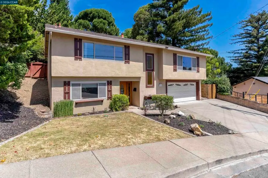 2081 Hoke Dr, Pinole, CA 94564 - #2