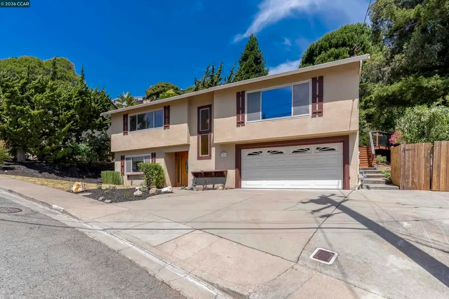 2081 Hoke Dr, Pinole, CA 94564 - #3
