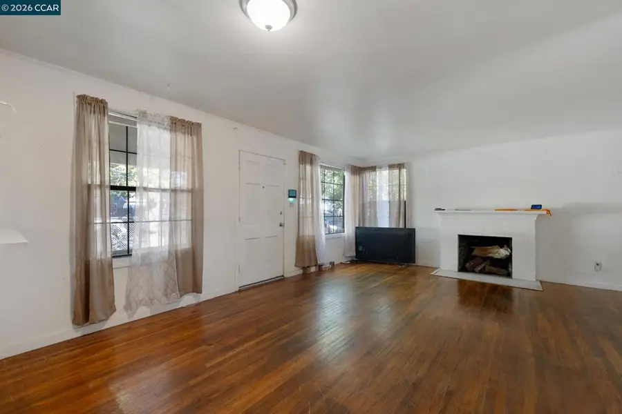 603 Almanza Dr, Oakland, CA 94603 - #2