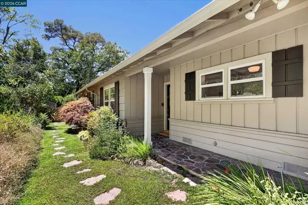 229 Manzanita Dr, Orinda, CA 94563