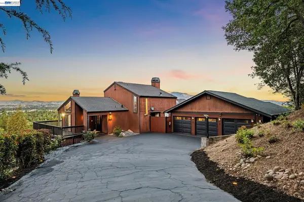 15 Surmont Ct, Lafayette, CA 94549