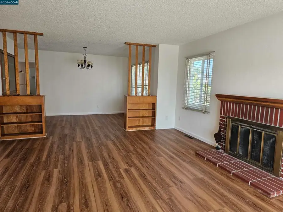 638 36th St, Richmond, CA 94805 - #2