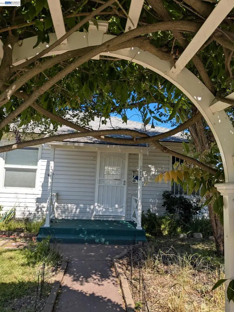 172 W Chanslor, Richmond, CA 94801 - #2
